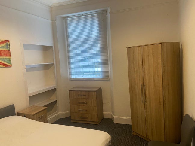 Double room in lovely, quiet, respectful house Main Photo