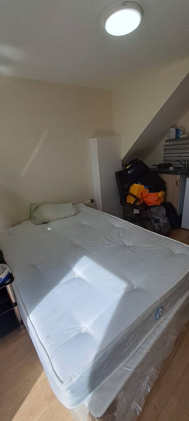 Modern En-Suite Studio Rooms – Marion Crescent, Or Main Photo