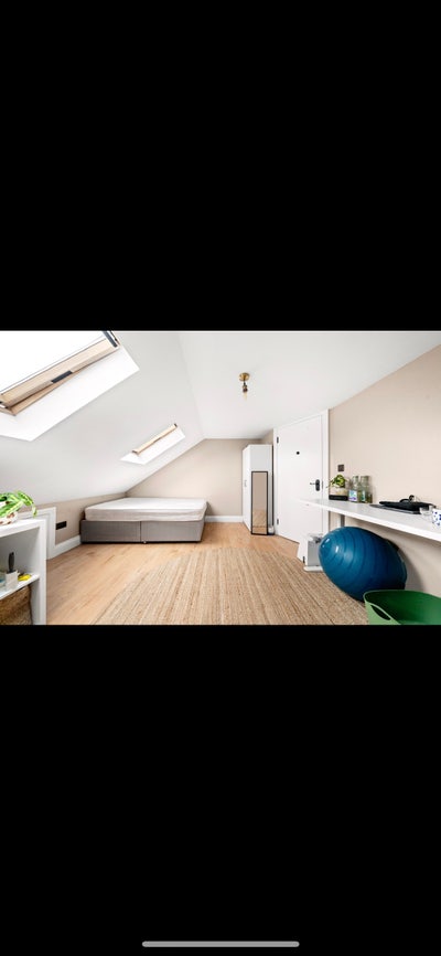 Newly furnished room available in Walthamstow  Main Photo