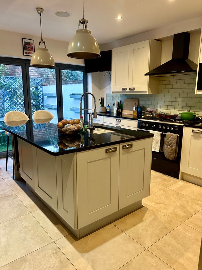Double en-suite room in Wandsworth  Main Photo