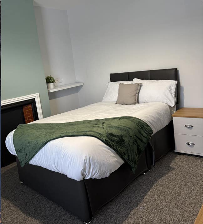 🌟💥 Luxury Double & Single Rooms Available! 💥🌟 Main Photo