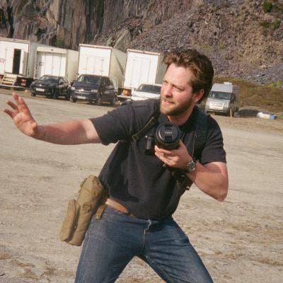 Professional Male seeks a single or double room Main Photo