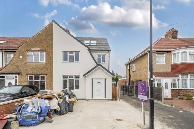 5-Bedroom Luxury HMO Home.Spacious.Modern.Furnishe Main Photo