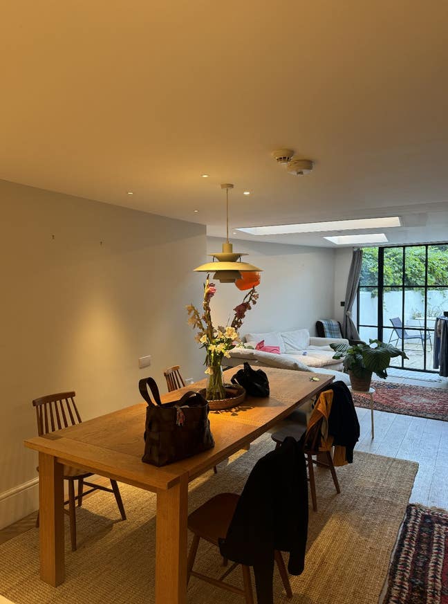 Double Room in Large Beautiful London Fields House Main Photo