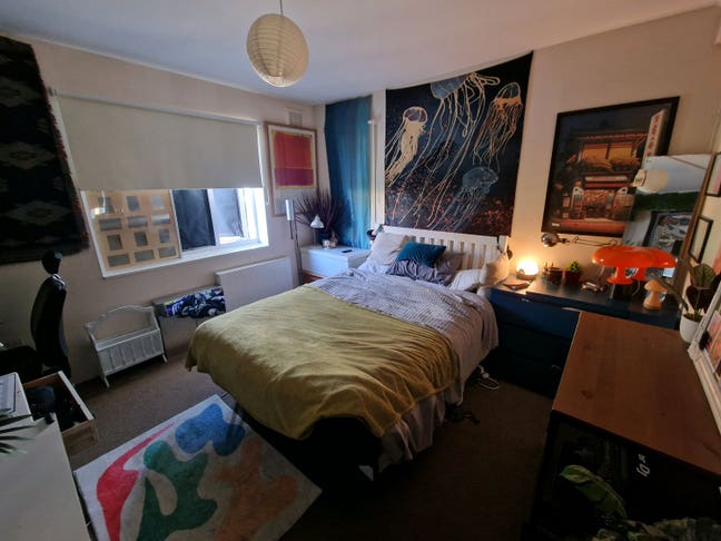 🌿 Bright Double Room in Creative, Friendly Home – Main Photo