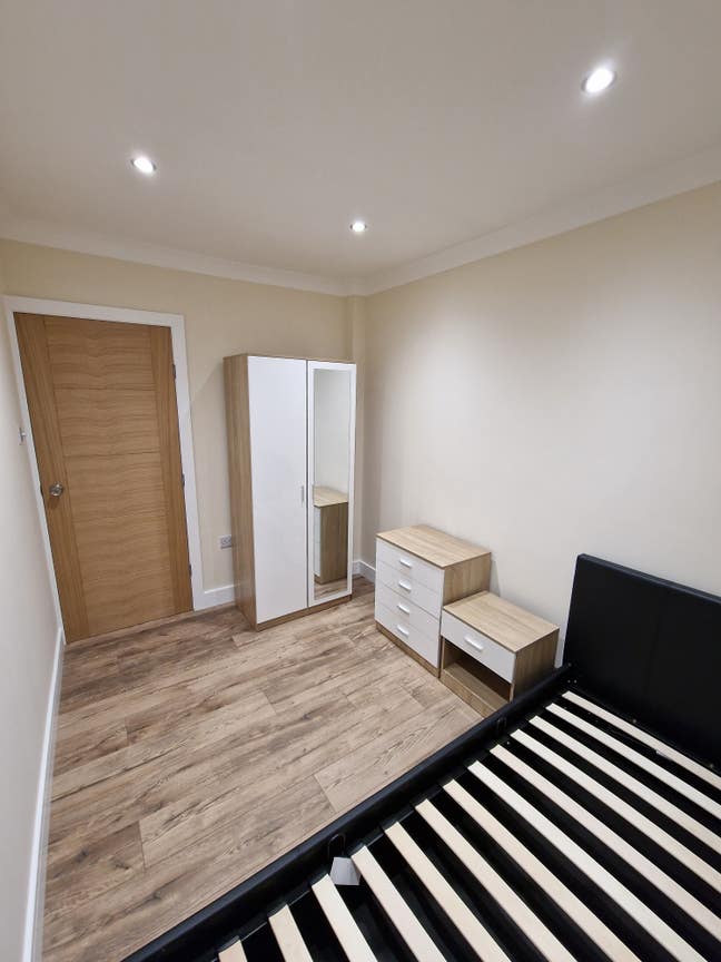 Modern single Room available in Acomb Main Photo