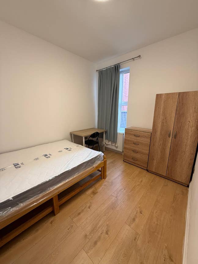 Ensuite room in seven sisters Main Photo