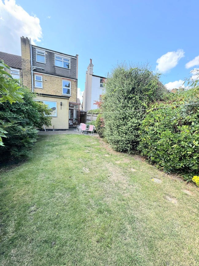 🏅 Stunning Property Thorthon Heat 🎉 Main Photo