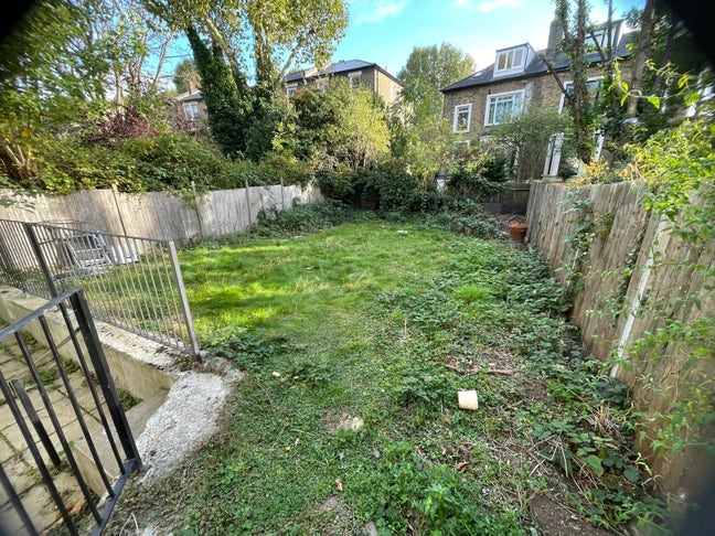 Lovely 3 bedrooms garden flat Victorian conversion Main Photo
