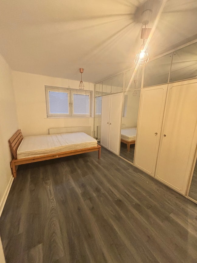 2 Bedroom House- close to city centre  Main Photo