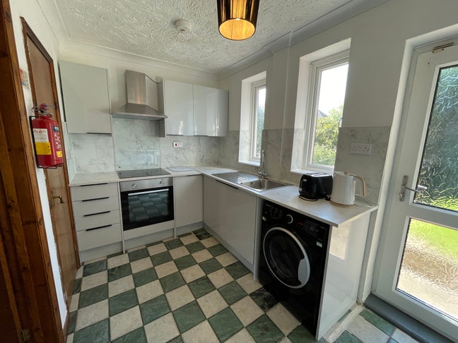 Rooms Inc Bills - Shared House in NR5 Main Photo