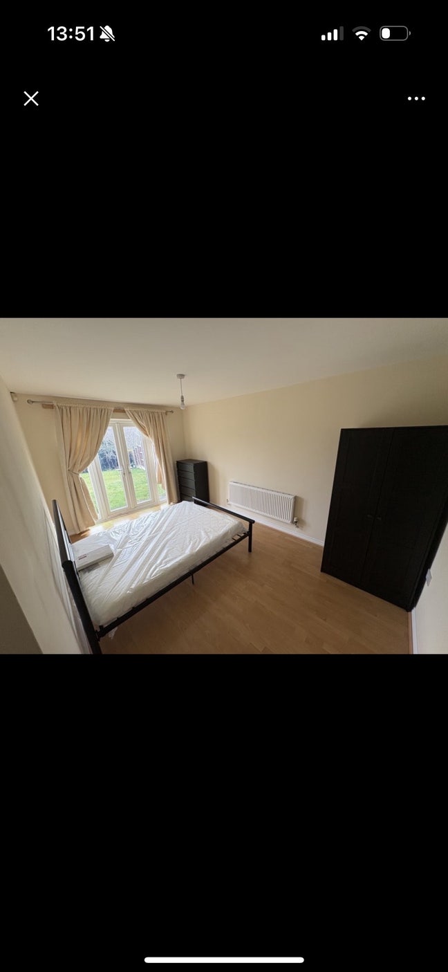 New Double room available in B66 Main Photo