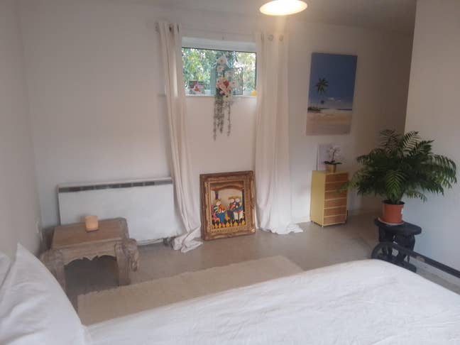 Large Double room Z2- 5 mins walk tube Main Photo