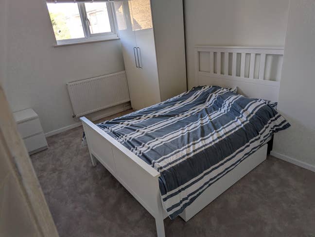 Large Double Room - Witney, Shared House Main Photo