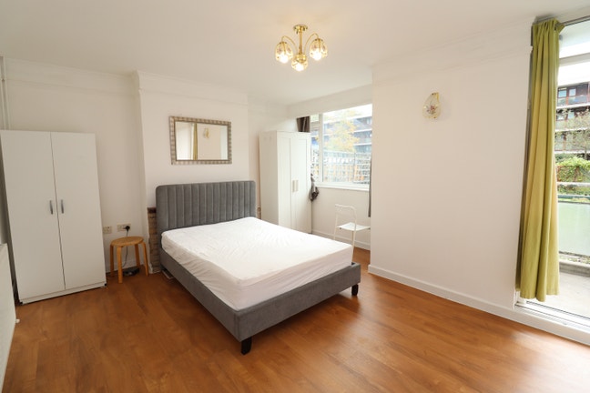 Lovely Double Room- Couples-Old Street- Zone 1  Main Photo