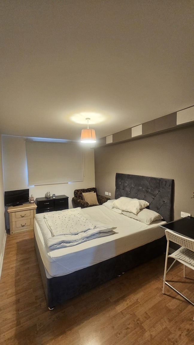 Fully Furnished Double Room in EH14 2LG Main Photo