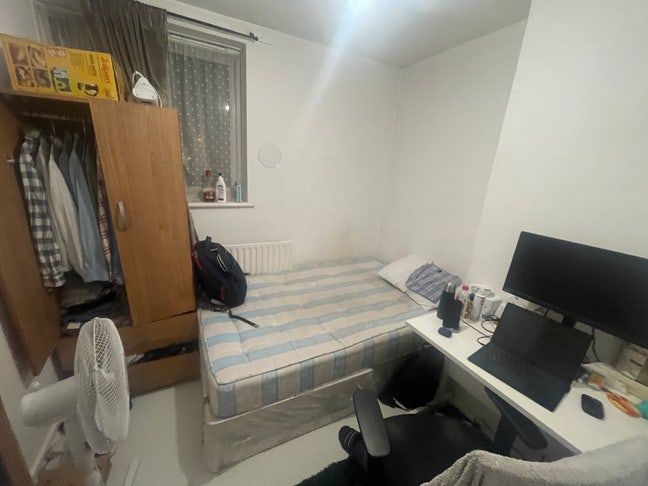 Semi Double Room Near Canary Wharf/Westferry Main Photo