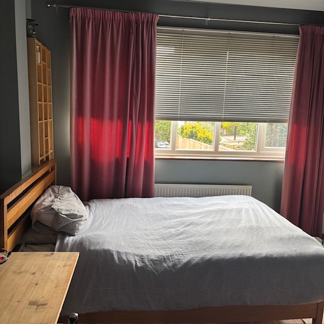 Bright and quiet double room Main Photo