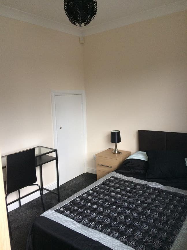 Double Room in Pudsey – All Bills Incl. Main Photo