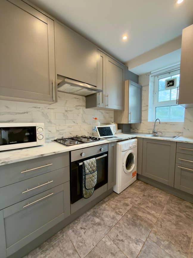 Brand New 5-Bed Home in Battersea – Modern  Main Photo