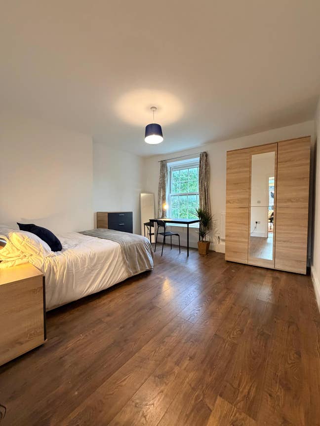 Brand New 5-Bed Home in Battersea – Modern  Main Photo