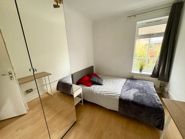 Great Cozy Rooms Near Canary Main Photo