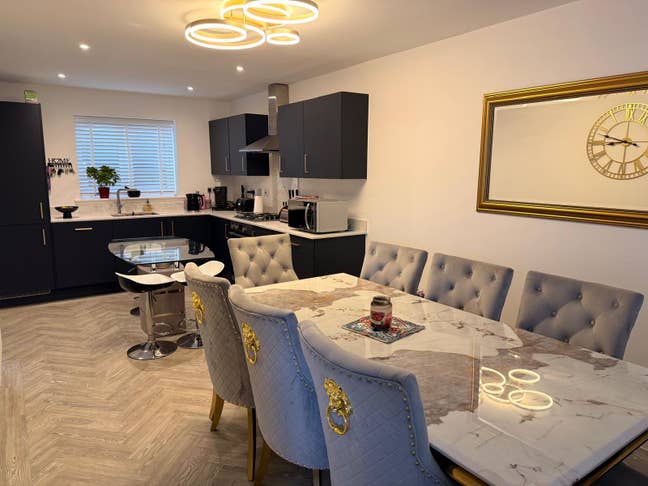 Rooms to Rent in 2 year old New Build Main Photo