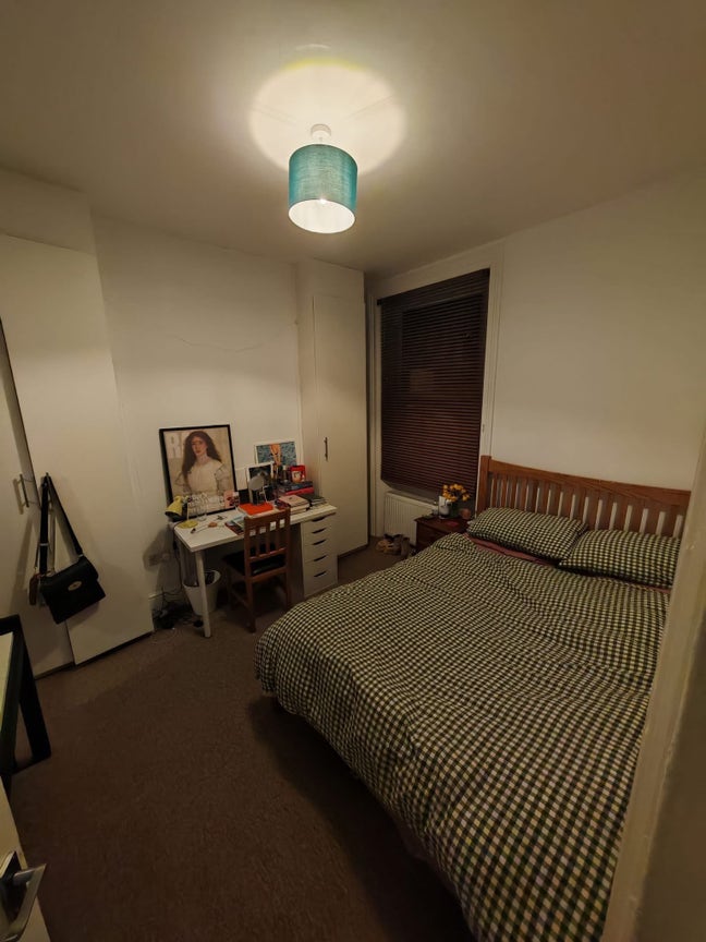 Room in Zone 1 Main Photo