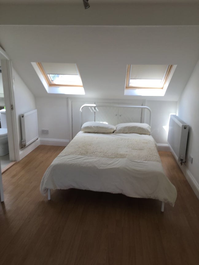 Wimbledon -Dbl Room  5 Min Tube. Gdn, Nr Park Main Photo