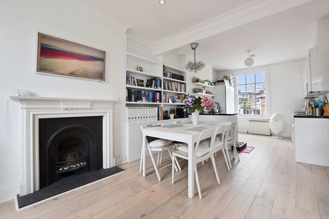 Two-Bedroom Property Perfect for Students Main Photo