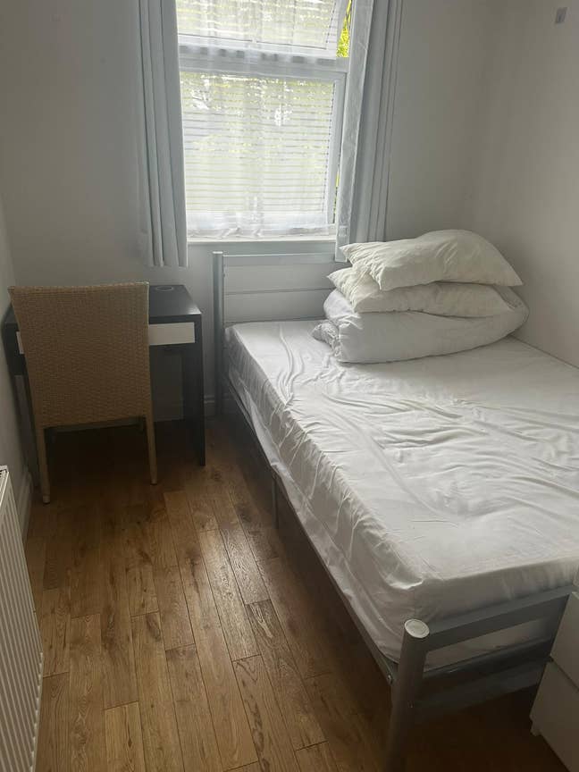 Ensuite Room near Walthamstow Central to rent Main Photo