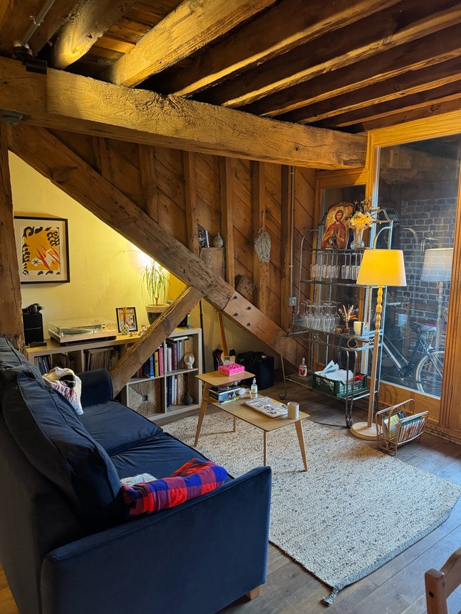 Stunning 1-Bed Warehouse Flat – West India Quay Main Photo