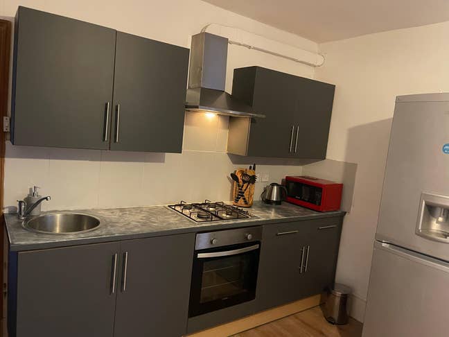 Studio Flat near Abbey Wood Train Station Main Photo