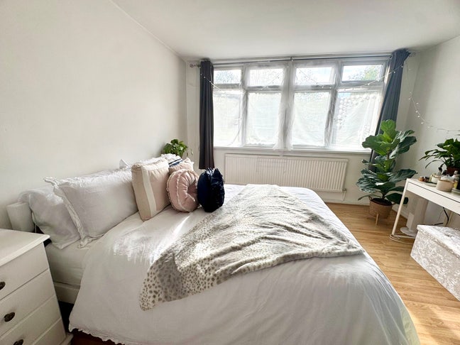 Double Room 10 min walk to Tulse Hill Station  Main Photo