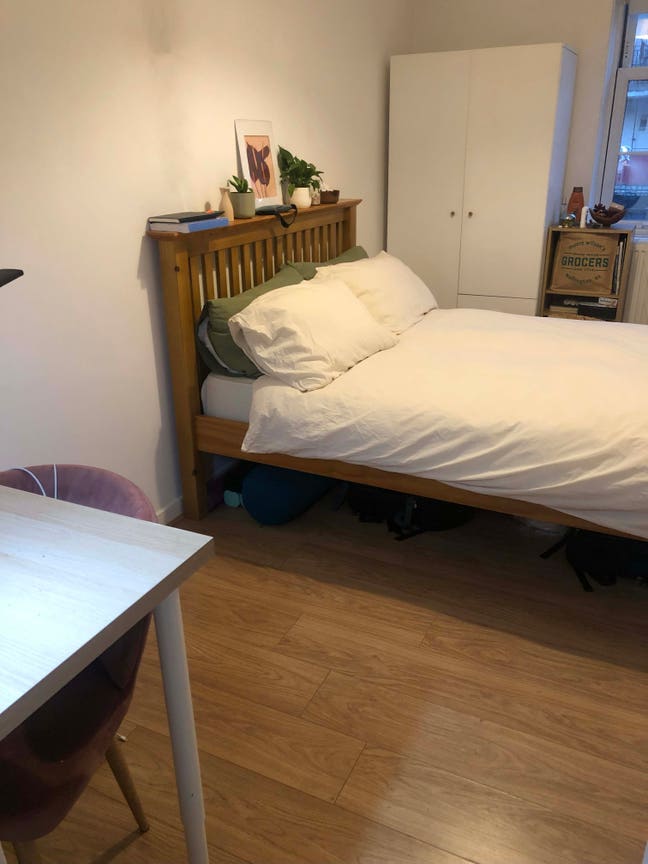 Double room in spacious and cosy flat in Hackney Main Photo