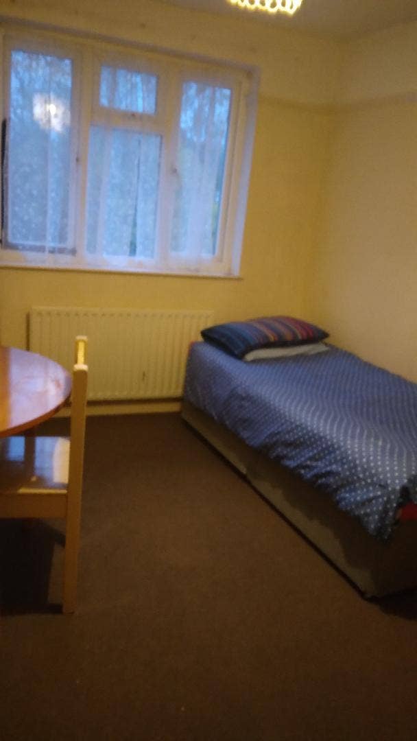 Double Room to Rent Main Photo