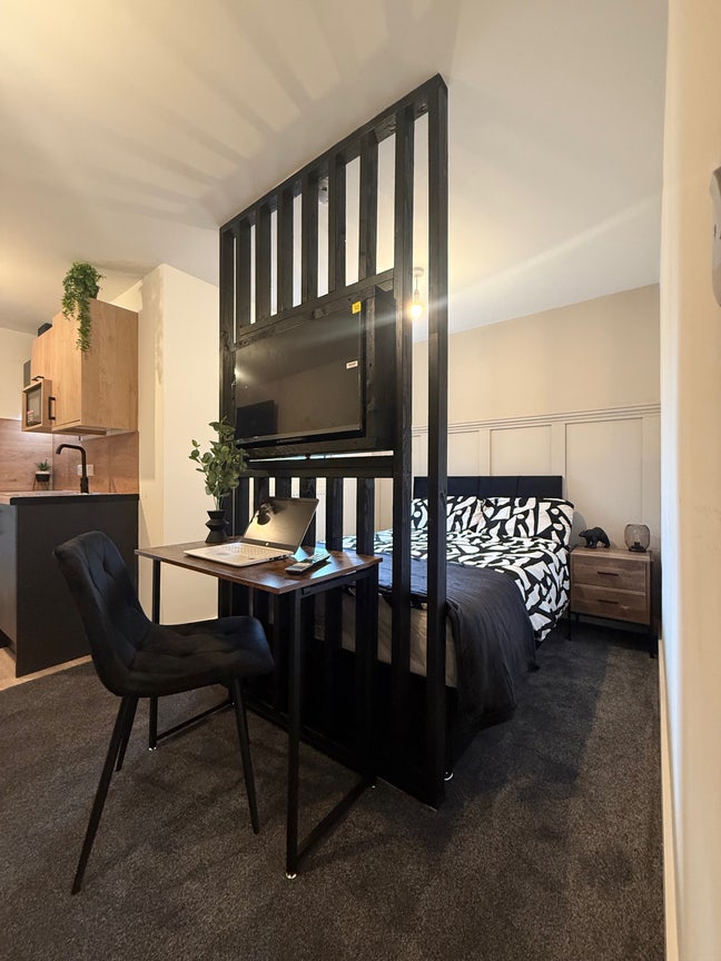 🏡-BRAND NEW-High Spec Stuidos/En-Suites-✨ Main Photo