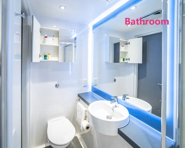 Edinburgh Studio Sublet | Brewer’s Court Main Photo