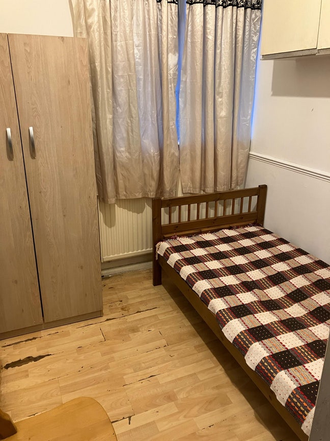 1 bedroom furnished available  Main Photo