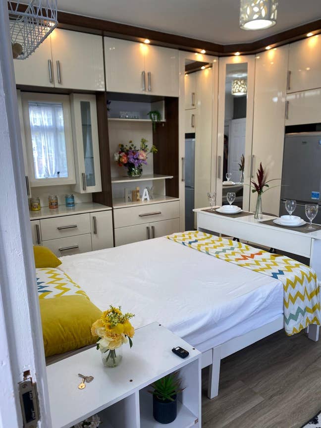 Newly renovated studio apartment available to rent Main Photo