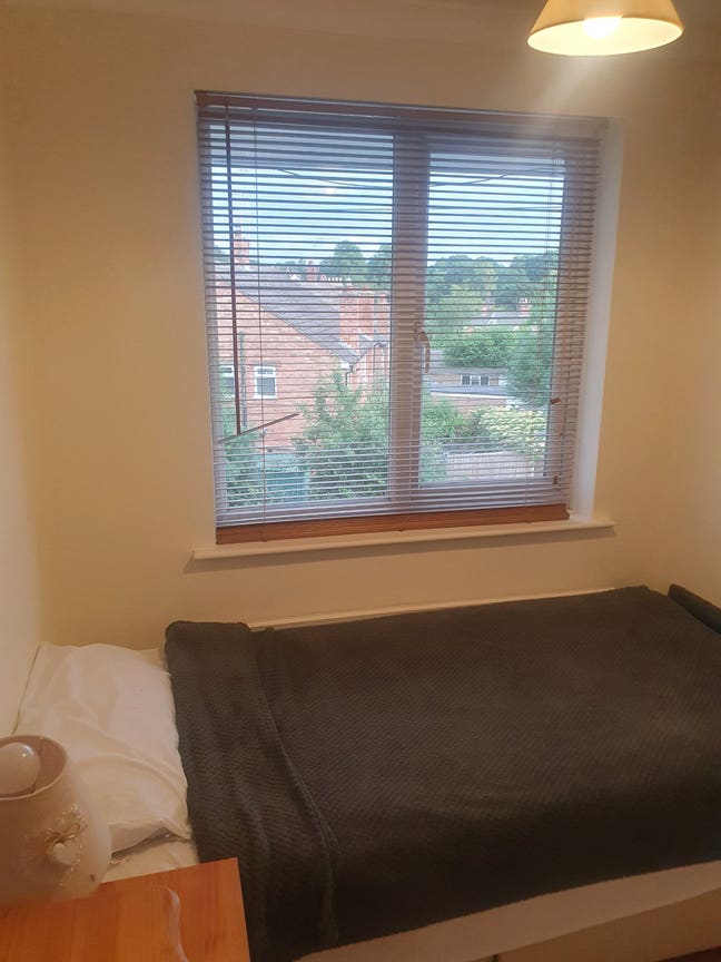 Rooms To Let  Main Photo
