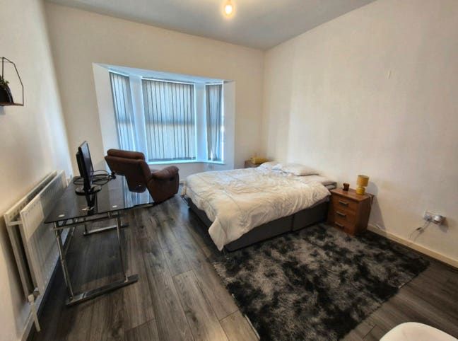 Double room Available in L4 Main Photo