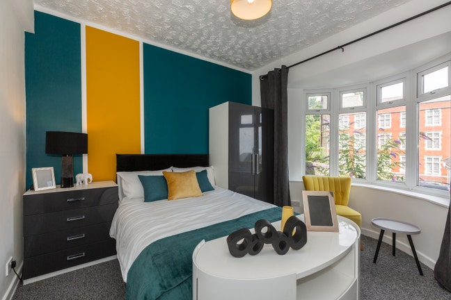 ✨Newly Refurbished | Stylish, Cosy Living✨ Main Photo