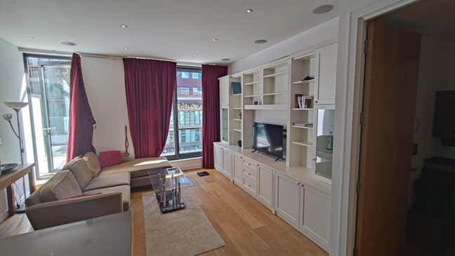 Double room in modern house with large terrace Main Photo