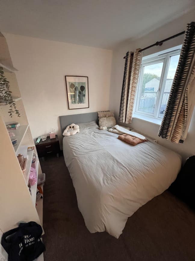 2 bedrooms available - student house share SELLY Main Photo