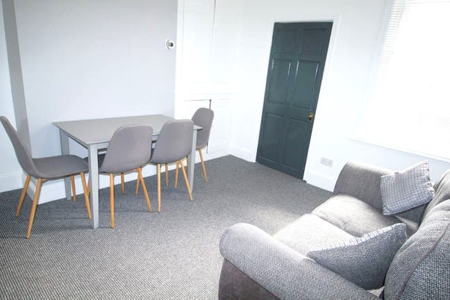 👨‍🎓Affordable Student Rooms - 💰from £115 pw Main Photo