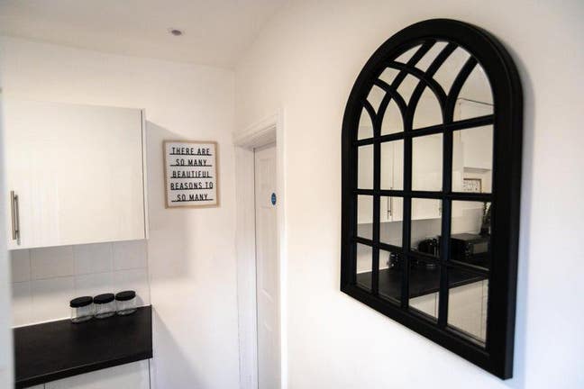 🏡 Newly Refurbished 4-Bed All-En-Suite House Main Photo