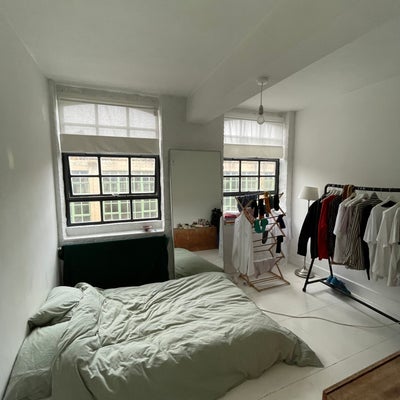 Beautiful double in London Fields flat. Main Photo