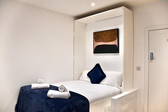 So So Serene Studios,  Main Photo