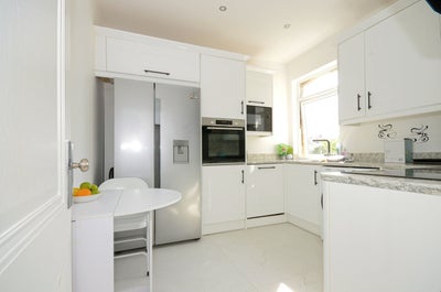 Brand new house in Harrow for professionals  Main Photo